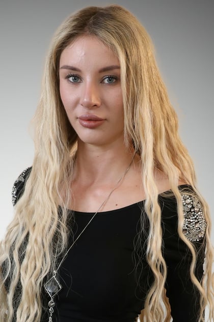 Alexandra X